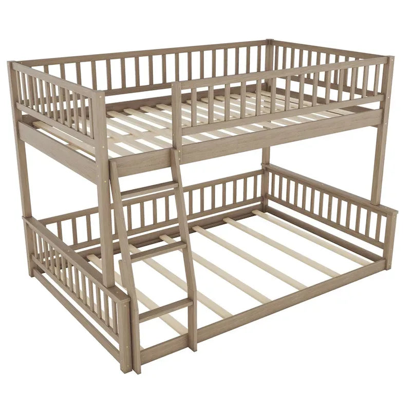 Lit superposé Queen avec échelle et garde-corps, matelas Full XL en haut et Queen en bas