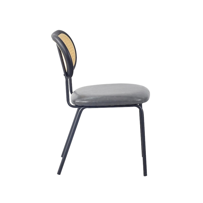 Chaise de salle à manger moderne simple en cuir avec tuyau en métal et dossier en PP